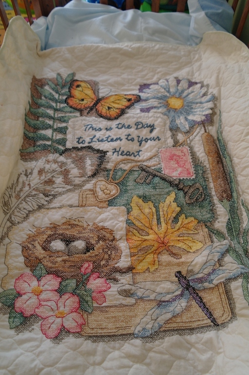 Вышитое одеяльце (0-4 года)