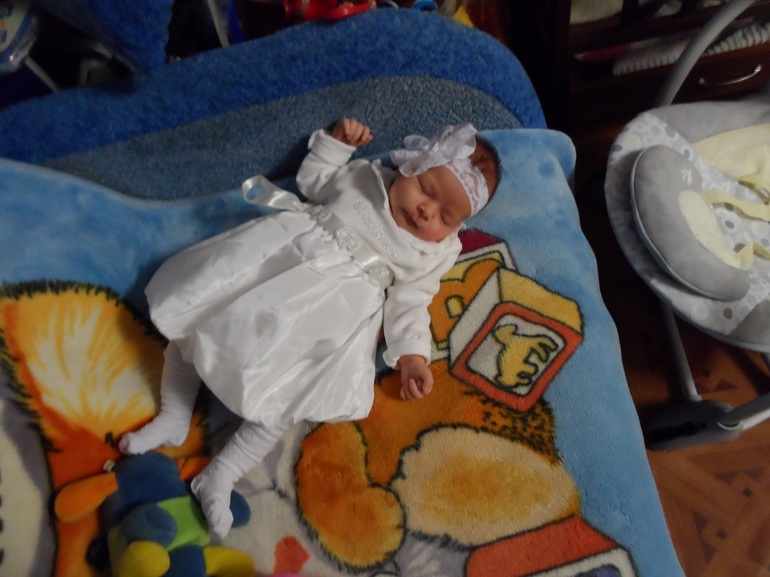 Месяц сладкой бусинке)