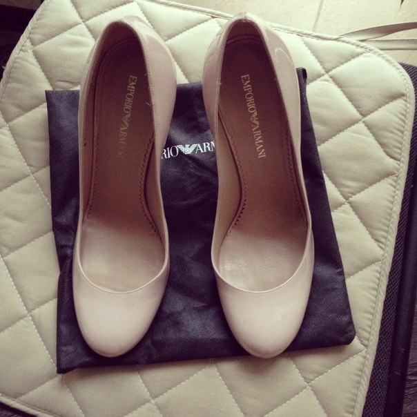 Туфли Армани, 38, 5 р (маломерят). новые, 200 евро.
