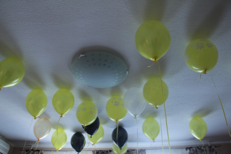 Годовасие с пчелками.