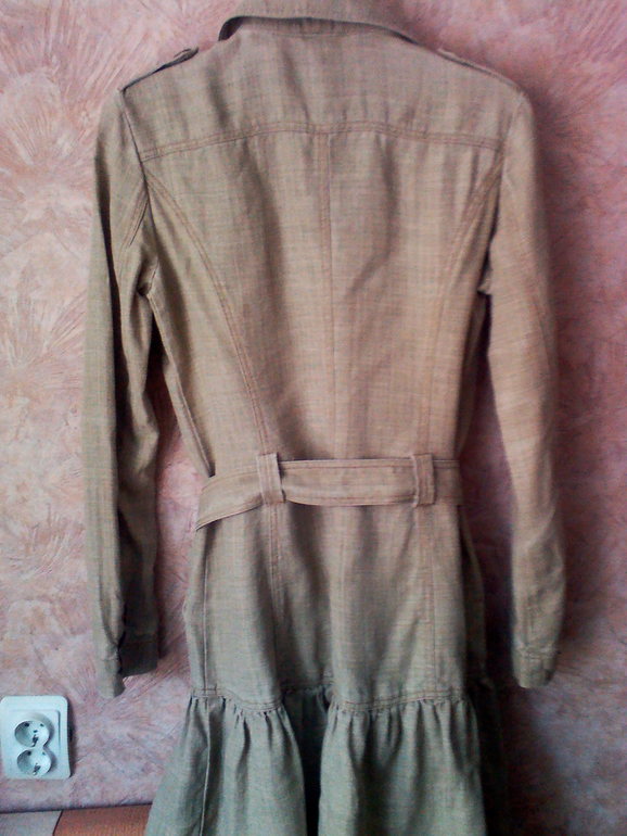 Тренч,лен 100%,р.44(46) Benetton.1000рублей,регион ,почта