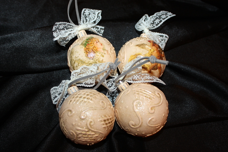 Новогодние шарики