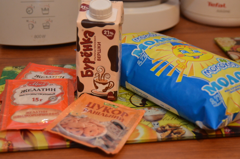 Чернично-панакотовый тортик