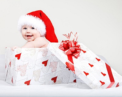 Девочки! Поздравляю всех с наступающим новым годом!