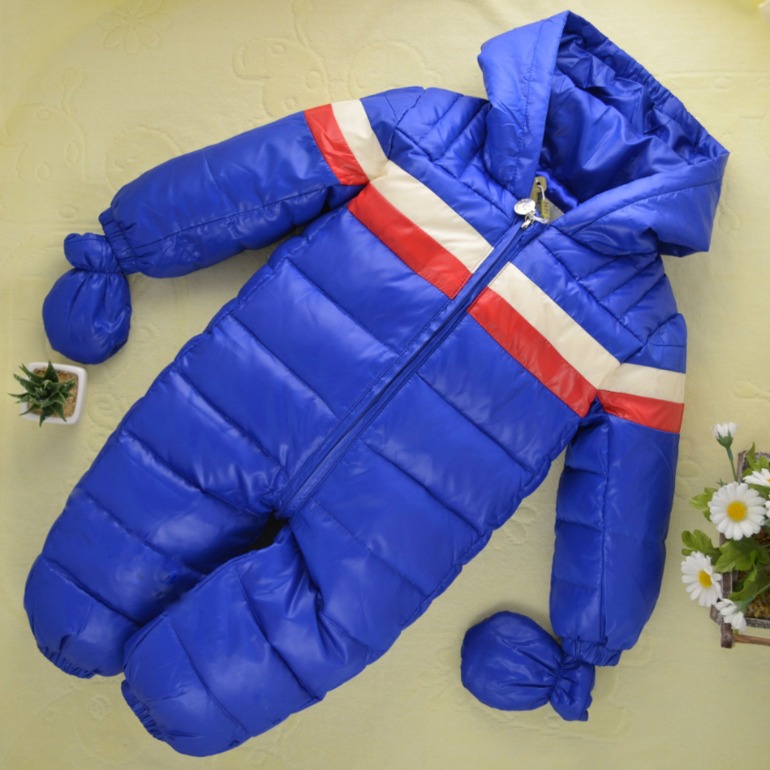 Детский комбинезон пуховик (новый)