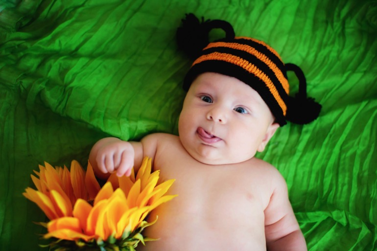 Давненько не брала я в руки крючок... или шапочки для фотосессий)