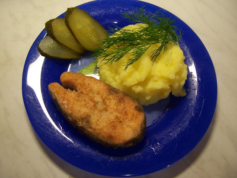 Три блюда из одной форели.