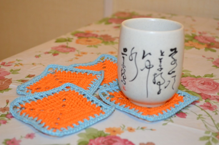 Подставки для кружек