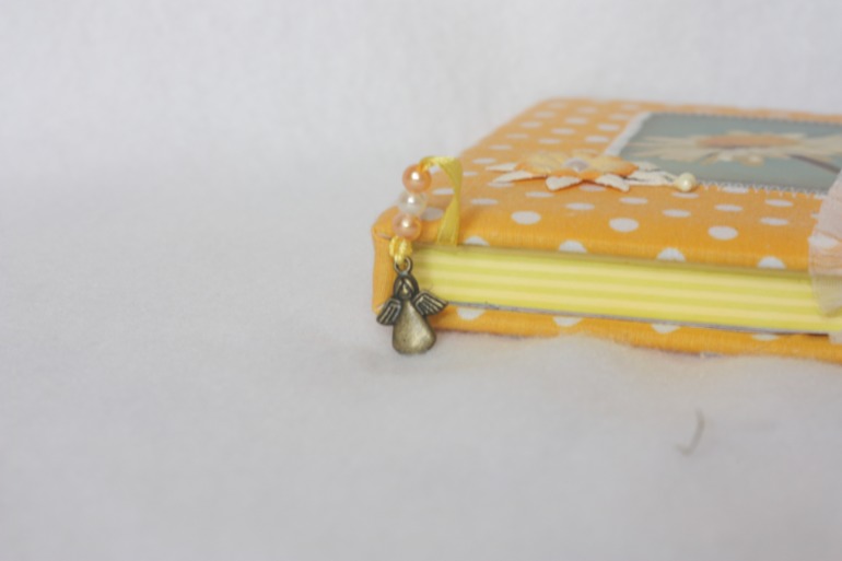 Блокнот желтый в горошек