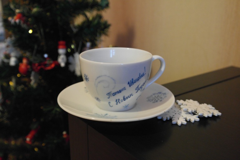 Кружки с росписью к Новому году