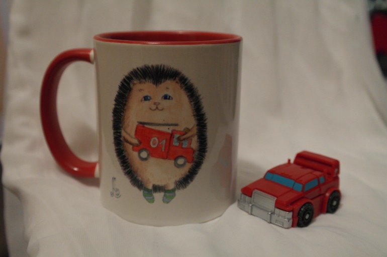 Ежиное семейство на кружках