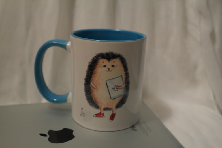 Ежиное семейство на кружках
