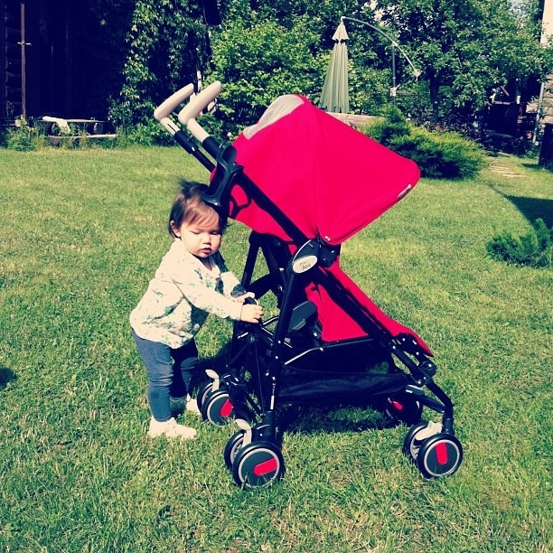 Продам коляску Peg perego pliko mini 4000р