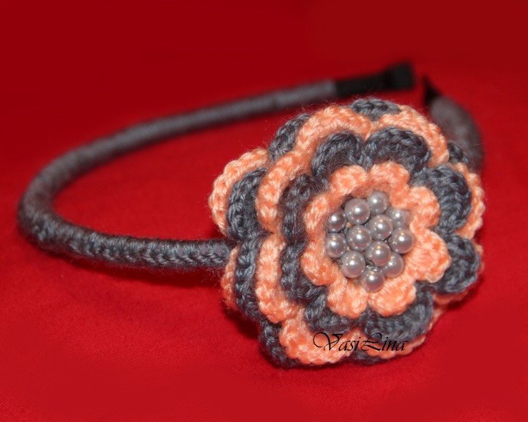 Корона, туфельки,цветок...