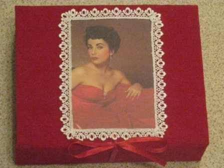 Коробочка для ювелирных украшений