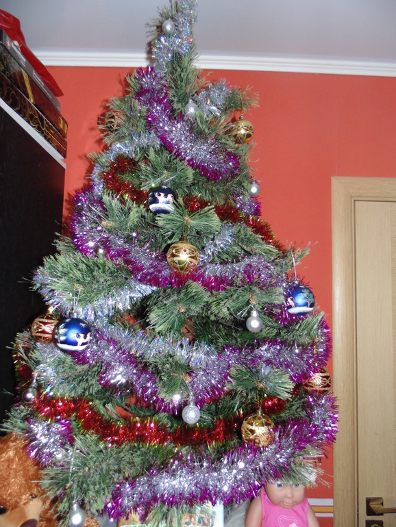 Наша импровизированная Ёлочка !!! )