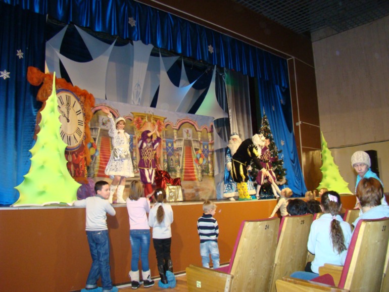 Елка в ДК....