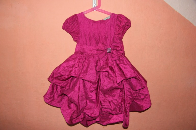 Классное пышное платье LINDEX р.98  (можно носить с 95 до 105см)   750р