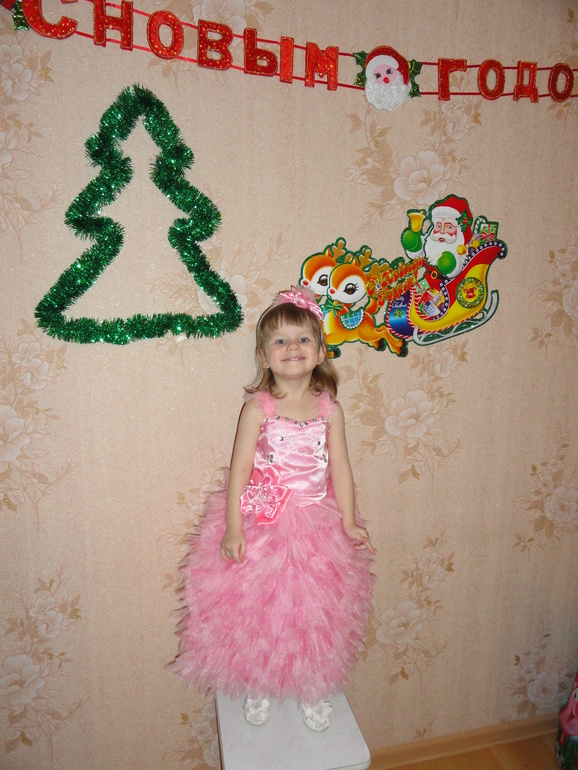 Сшила платьешко для своей принцессы