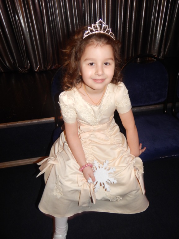 Новогодняя ёлка в театре кукол!