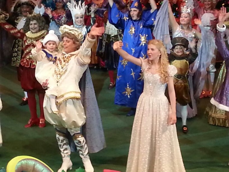 "История хрустальной туфельки" по мотивам сказки "Золушка" у дедушки ДУРОВА!!!