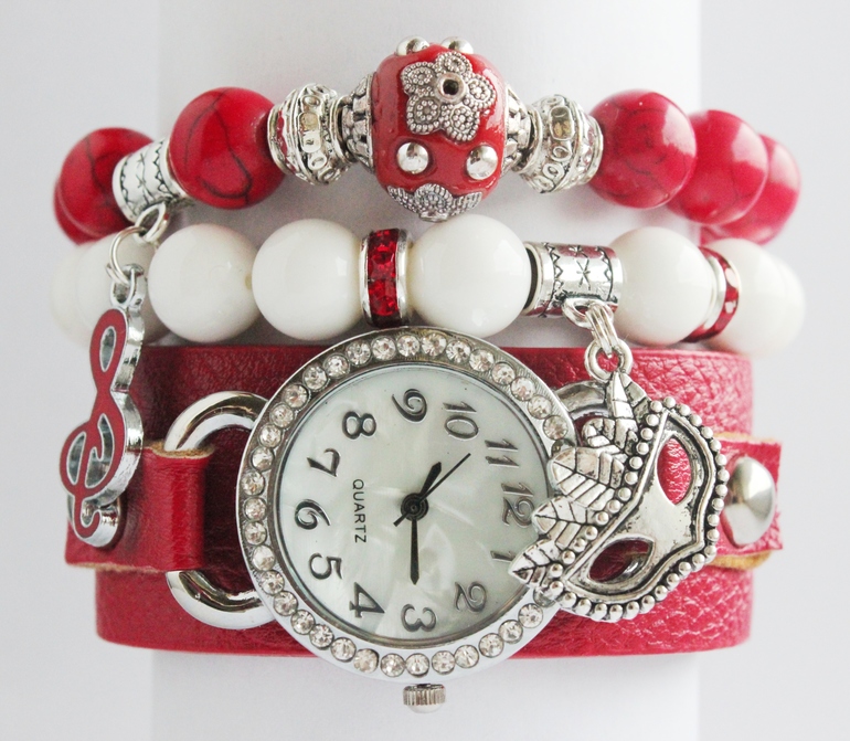 Часы "Красно-белые"