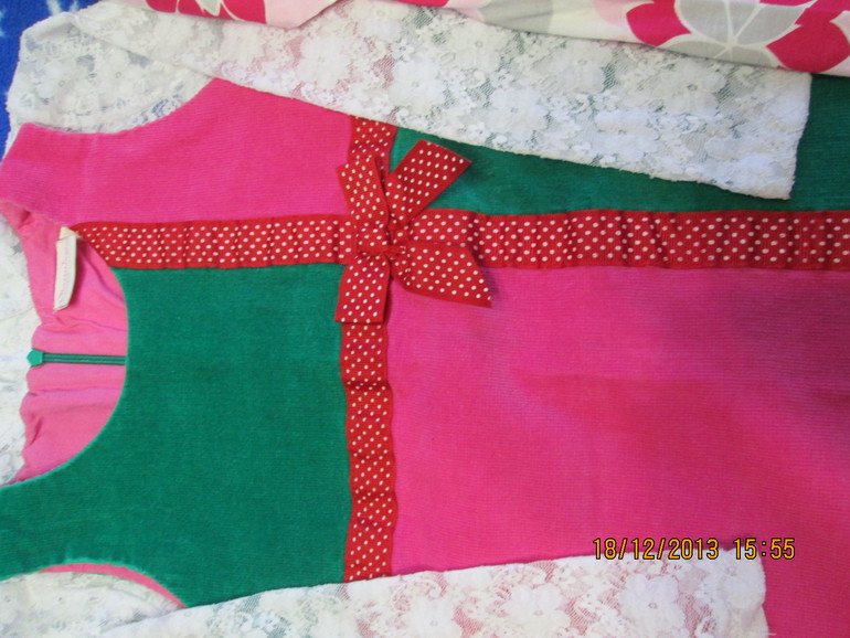 Фирменная одежда на девочку 3-4 лет.