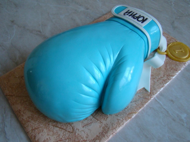 №28 Боксёрская перчатка