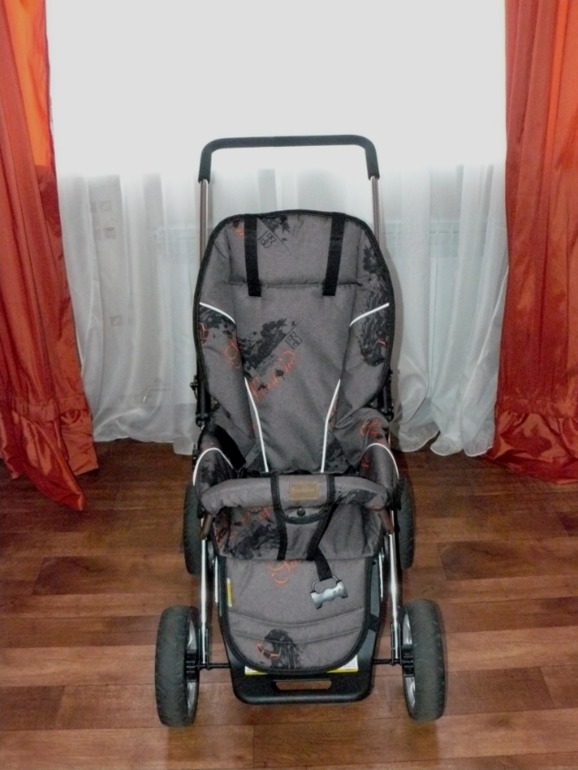 Emmaljunga Spider 2013 цвет Канвас Цена 5500!!! ТК за мой счет!!!