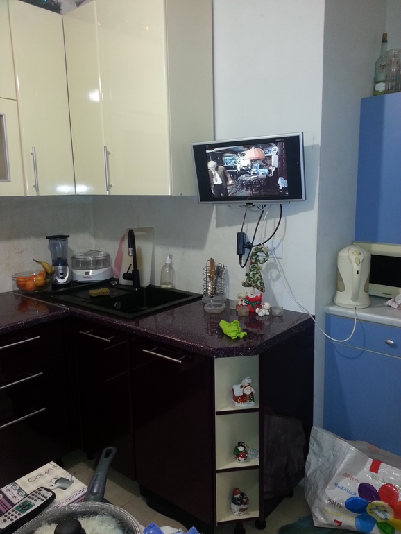 Не могу определиться с фартуком и обоями