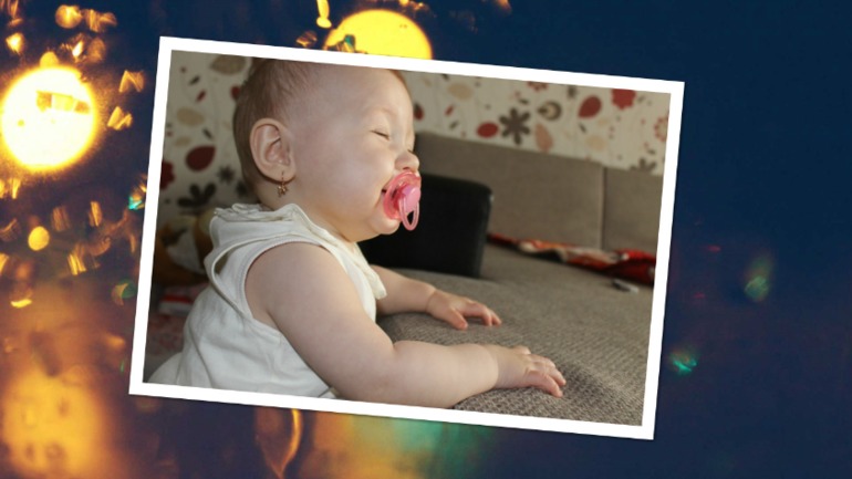 Одели золотые сережки)))) ну теперь звезда!!!!) Новости с поликлиники)