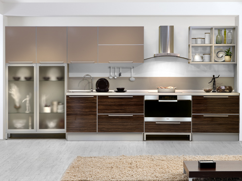 посоветуйте фирмы по производсту кухонь с хорошей репутацией!