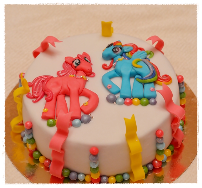 Литл пони...