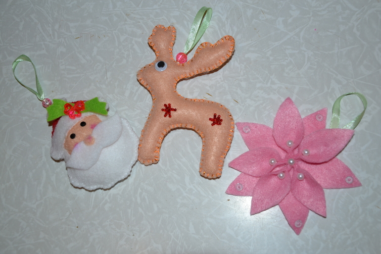 Игрушки на елку в детский сад