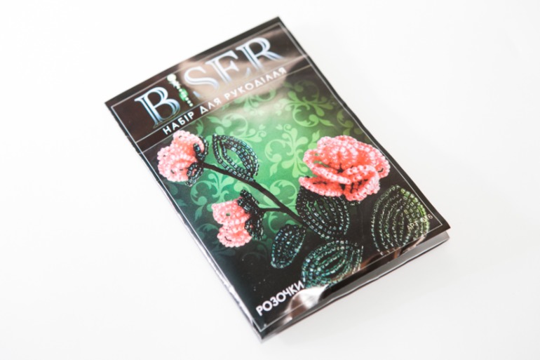 Пристрой наборов в алмазной технике и бисероплетение