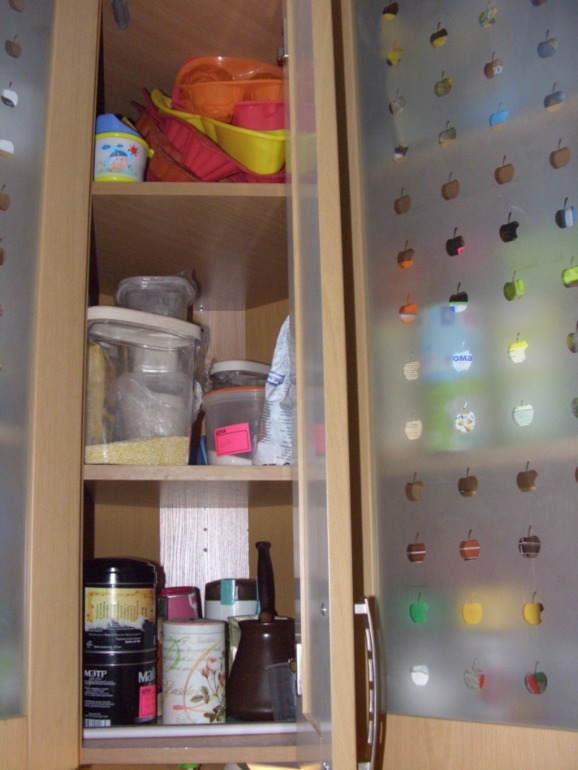 не могу найти места вещам на кухне((( дайте советов и пенделей!
