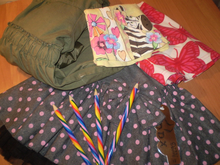 А у нас  СУПЕР-ПУПЕР-МЕГА-ПОДАРКИ!!!