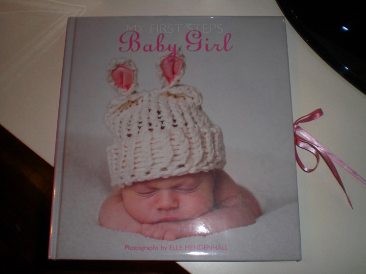 Первый Новый Год, первые подарочки для доченьки.