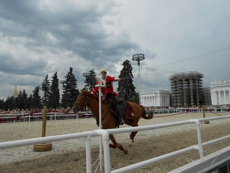 Конноспортивное шоу на ВВЦ