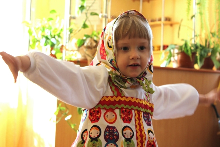Матрешка Санька (песенка)