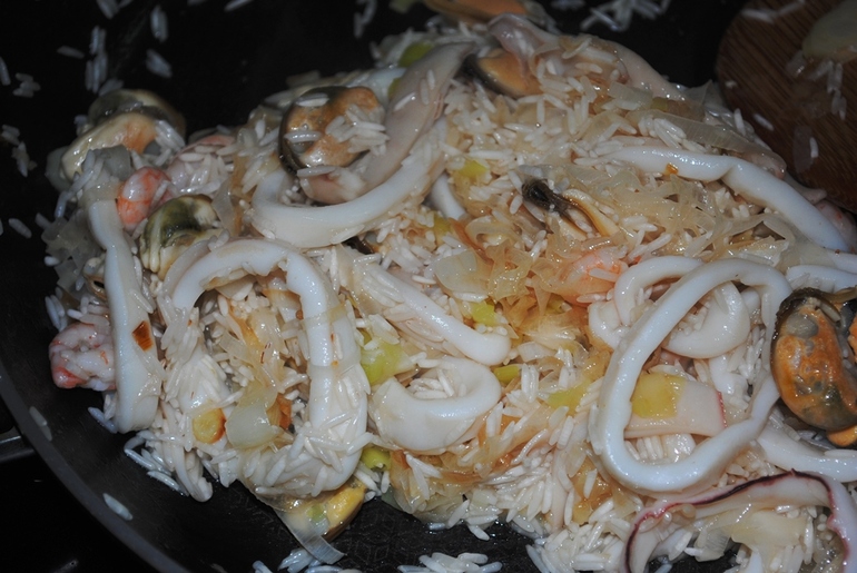 Рис с морепродуктами...почти паэлья