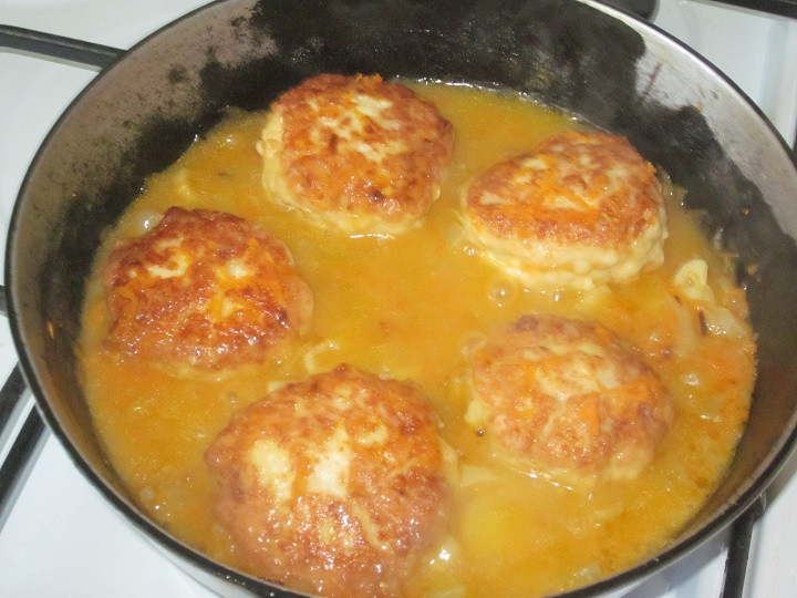 Домашние куриные котлетки с манкой.