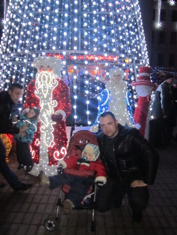 Новогднее......