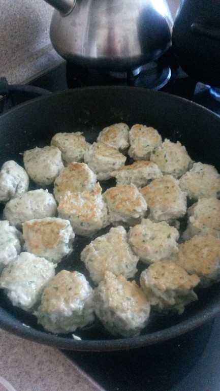 Куриные фрикадельки.