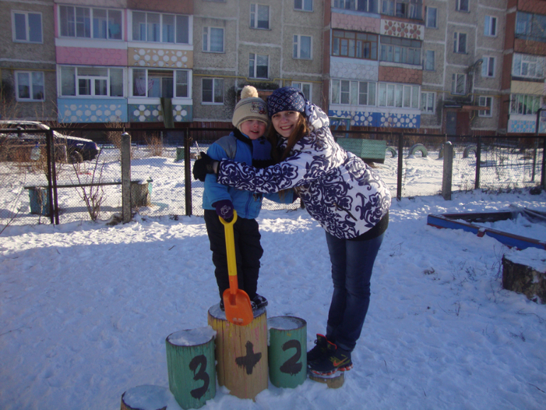 Немного нас :)