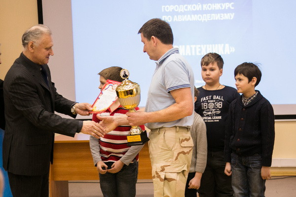 Городской конкурс по авиамоделизму «Авиатехника»