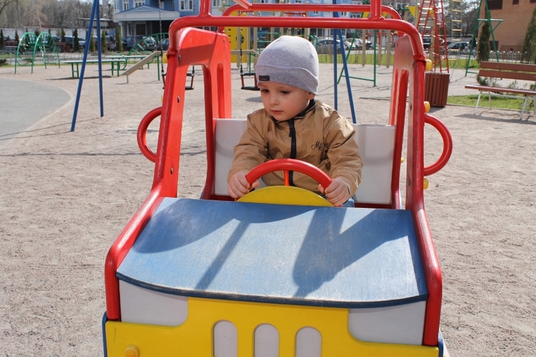 Про нас