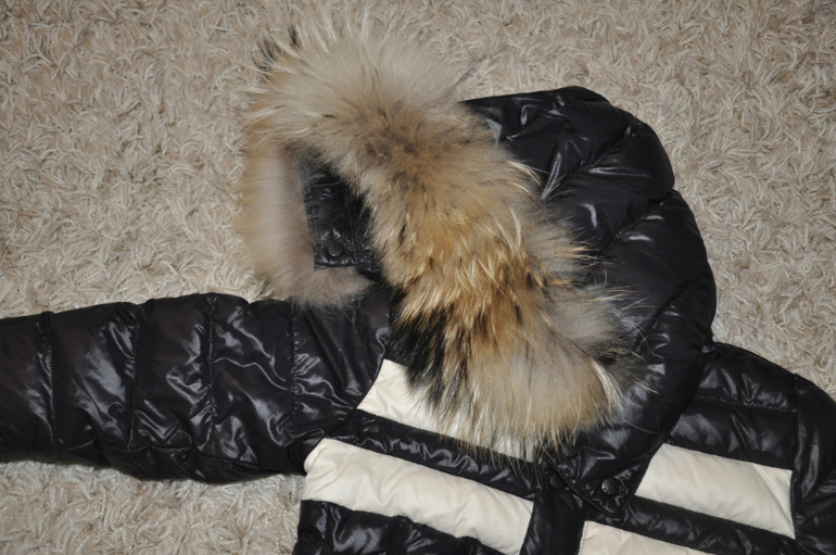 Куртка Moncler размер 5 лет