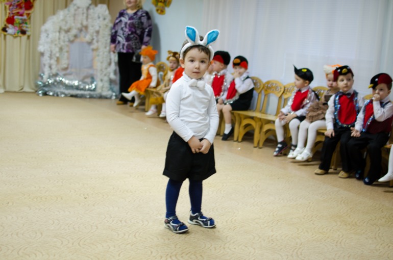 Первый утренник в саду =)