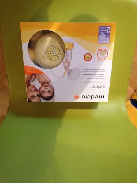 Продам молокоотсос Medela Swing (использовала 3 мес) 4000